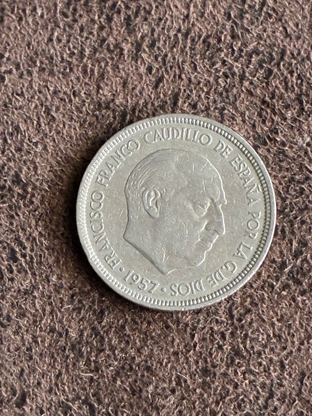 Moeda Antiga 5 PTAS. Estrela 71.