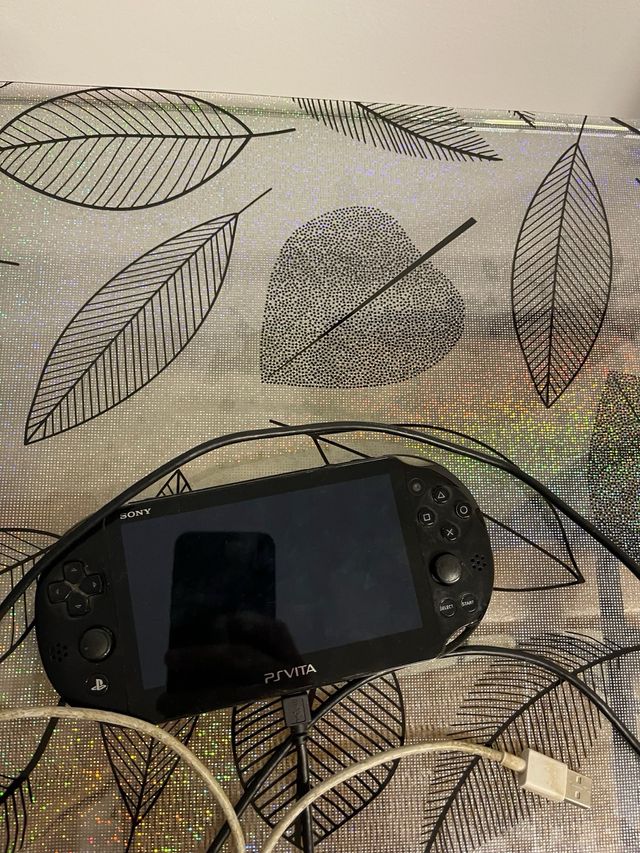 Consola Sony PS Vita Negra precio negociable