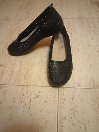 Zapatos negros de mujer