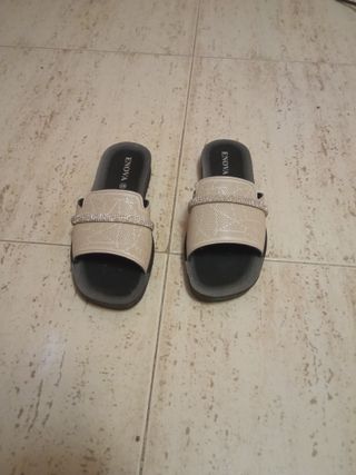 Zapatos negros de mujer