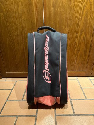 Paletero Bullpadel Flow Rosa Nuevo