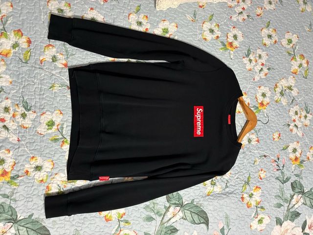 Sudadera Supreme Negra