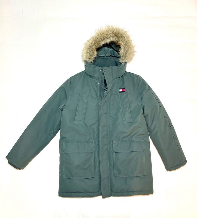 Parka Tommy Hilfiger verde con capucha talla 164