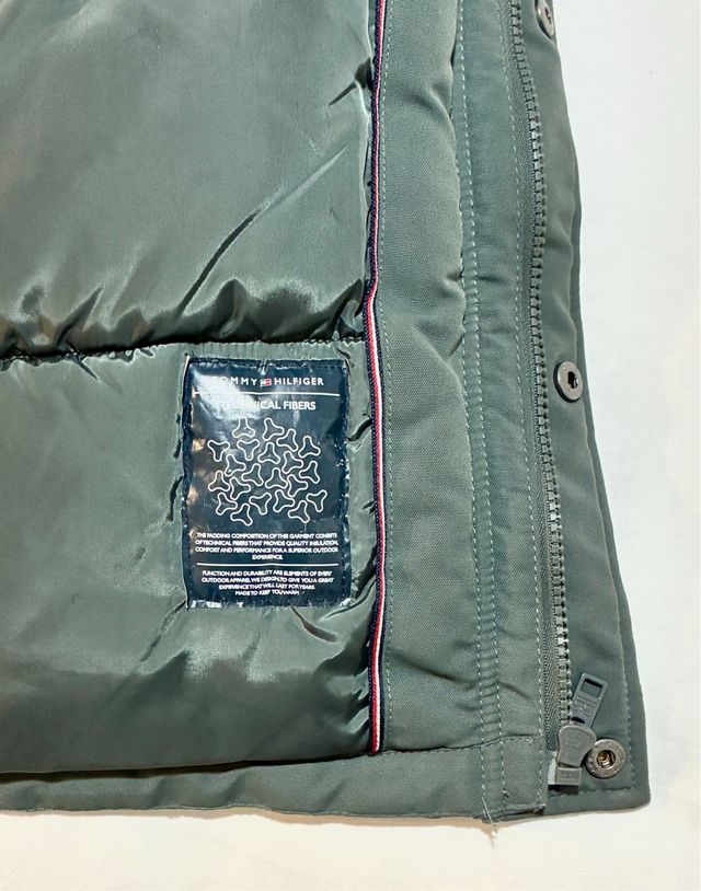 Parka Tommy Hilfiger verde con capucha talla 164