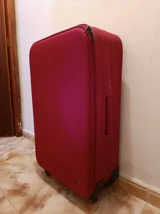 Maleta de viaje como nueva