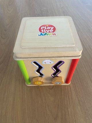 Cubo de actividades de madera para bebés