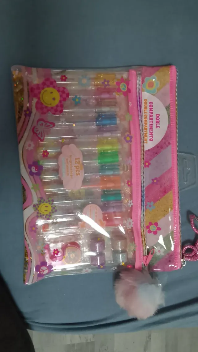 Set papelería infantil con neceser