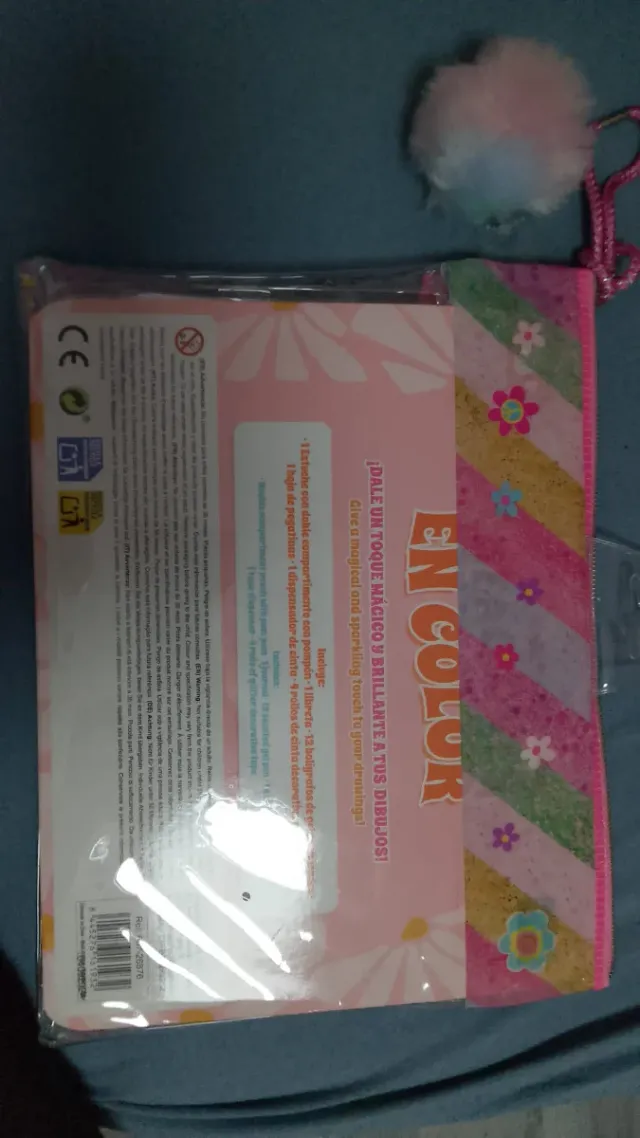 Set papelería infantil con neceser