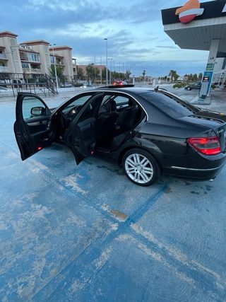 Mercedes benz C CDI 220 modelo 2007 color 6500