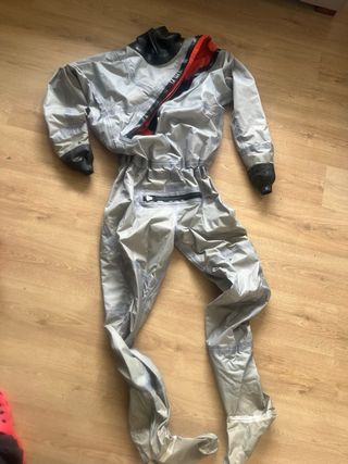 Traje Seco Kokatat Naranja y Gris