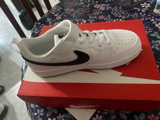 Zapatillas Nike Blancas y Negras Nuevas