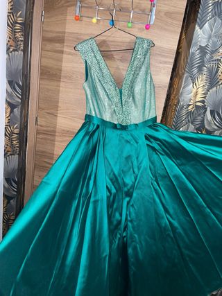 Vestido largo verde brillante