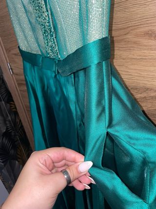 Vestido largo verde brillante