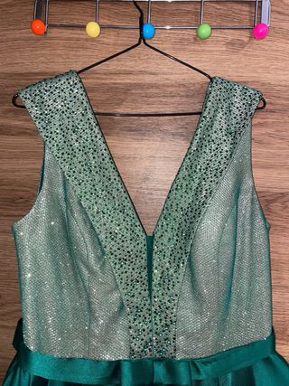 Vestido largo verde brillante