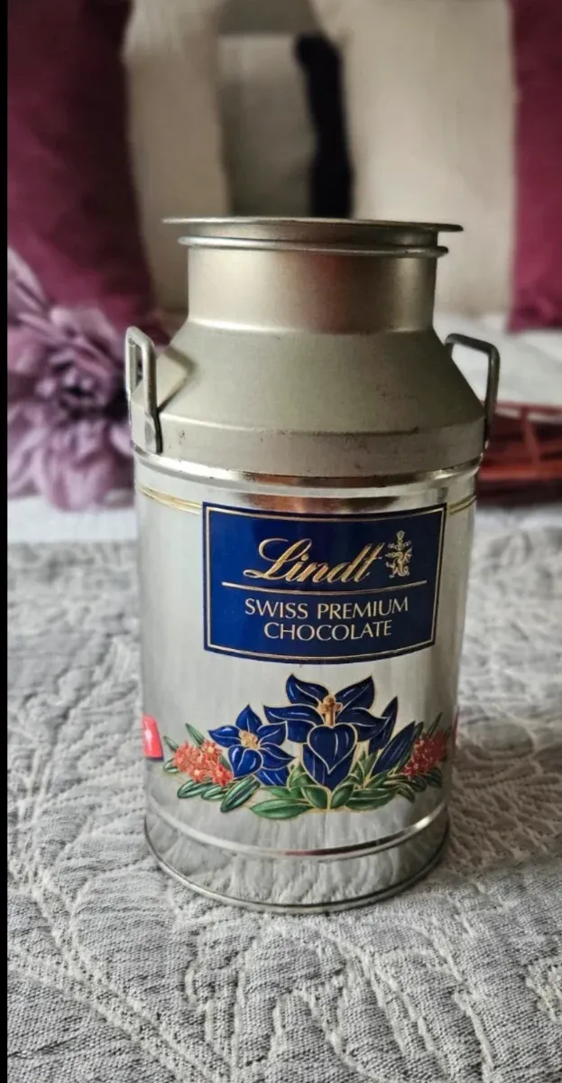 Latte Lindt decorativo/organizer