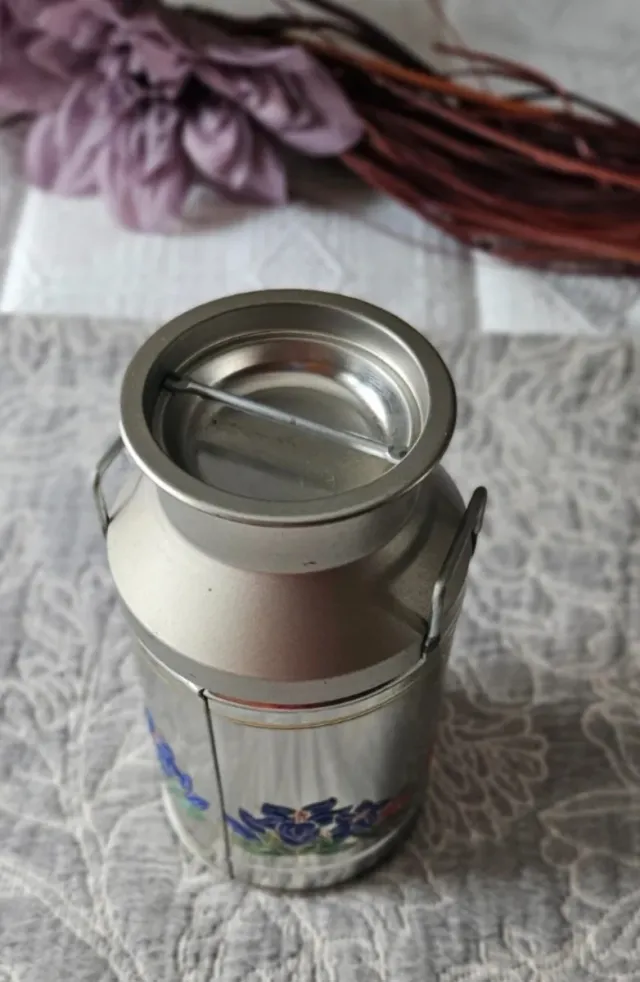 Latte Lindt decorativo/organizer