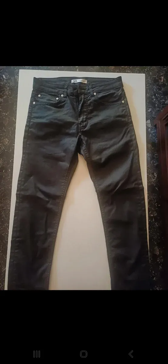 Pantalones vaqueros Zara semibrillo negros