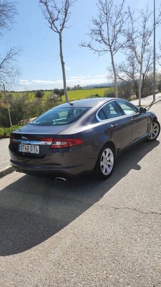Jaguar XF 2010