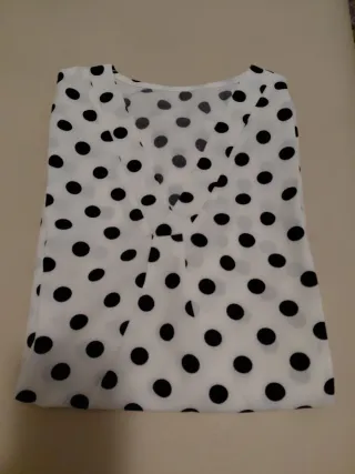 Top a pois bianco e nero