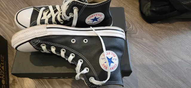 Converse Piel Negras Talla 39