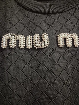 Jersey Miu Miu Negro con Pedrería