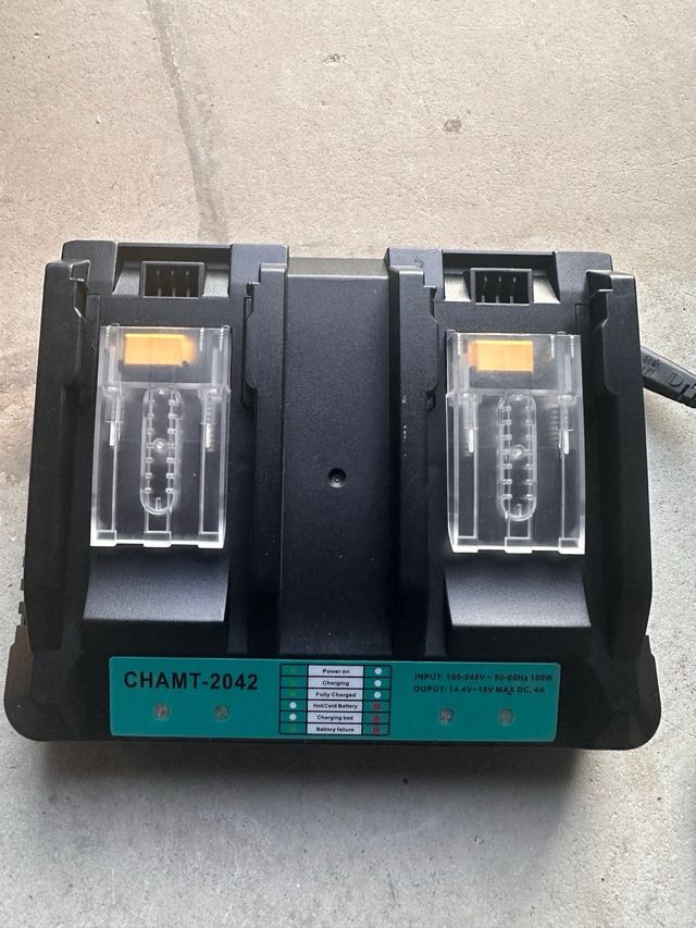 Cargador Doble Batería Compatible Makita