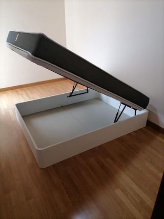 Canapé abatible de madera con colchones Viscoelast