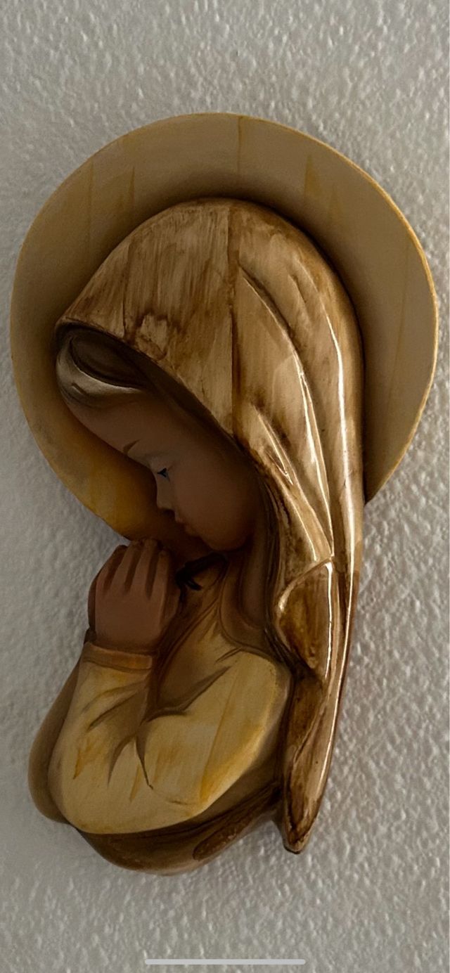 Virgen María colgante madera