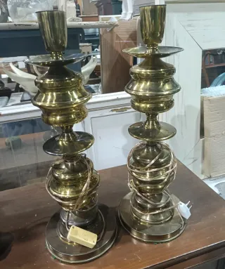 Pareja de lámparas de bronce