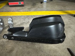 Barkbusters R 1250 GS Negro