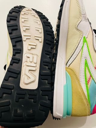 Zapatillas Fila. Talla 40.