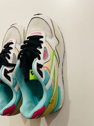 Zapatillas Fila. Talla 40.