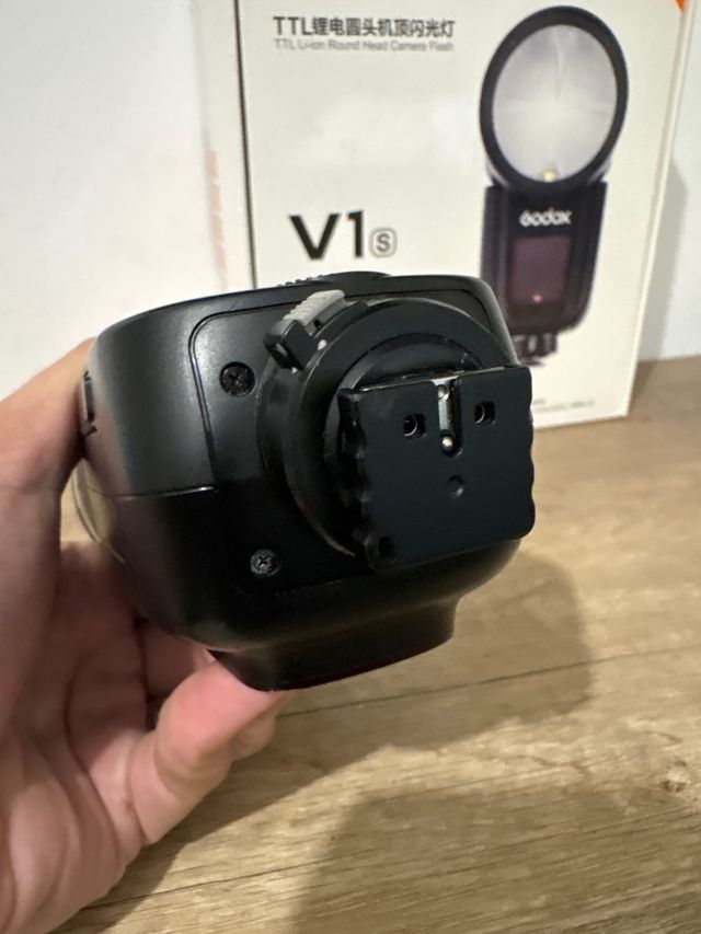 Godox V1S TTL Li-ion Round Head Flash