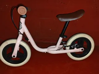 Bicicleta sin pedales Decathlon rosa