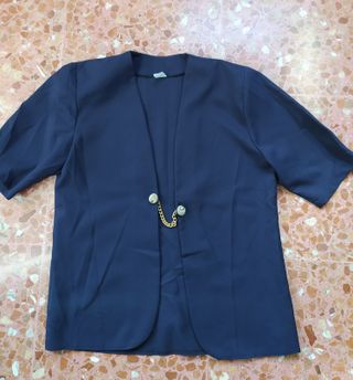 Traje falda y chaqueta azul