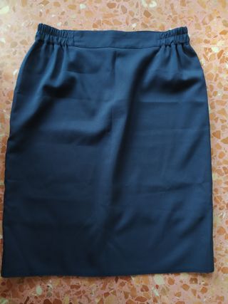 Traje falda y chaqueta azul