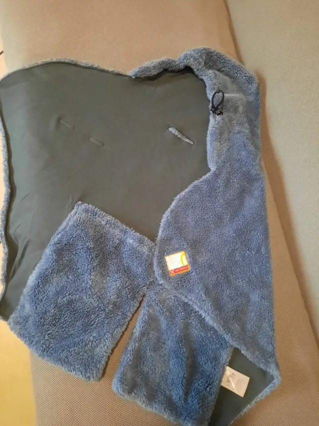 Coperta termica incrociata 4 stagioni Montura