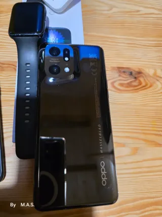 Oppo Find X5 Pro + Smartwatch Oppo Nero