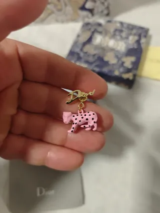 Pendientes Dior dorados y rosas