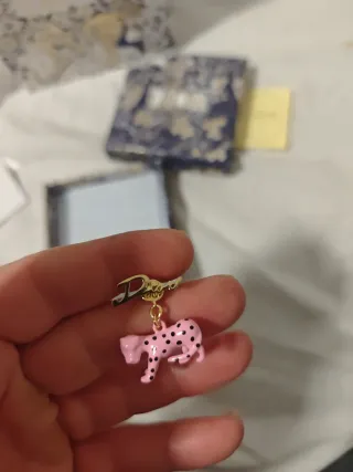 Pendientes Dior dorados y rosas