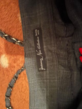 Pantalones de cuadros grises