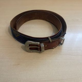 Cintura vintage marrone con fibbia argento