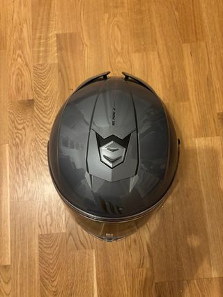 Casco Moto Gris con Visera Solar