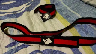 2 Cinturones Pikachu Negro Rojo