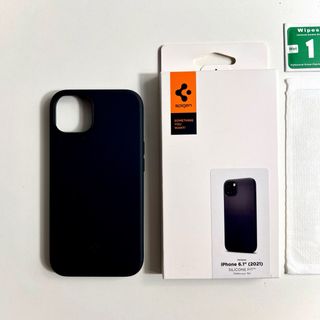 13 | Custodia Spigen + 2 Vetri Temperati | iPhone