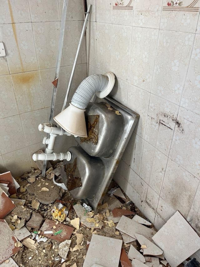 Televisor, cocina y mas para desguace o chatarra