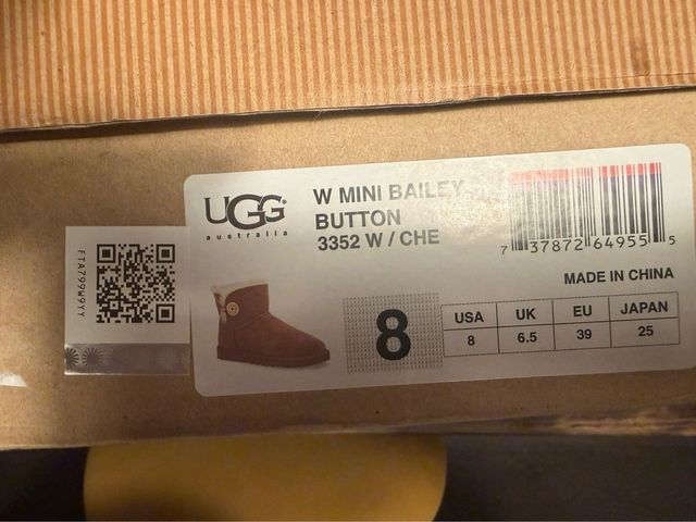 Botas UGG Mini Bailey Button Marrón