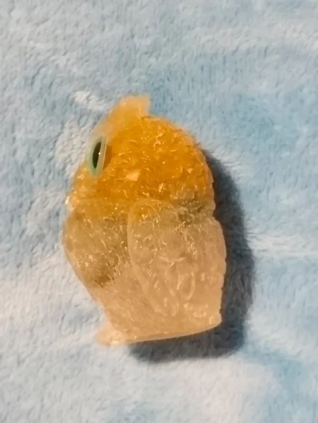 Búho de piedra semipreciosa