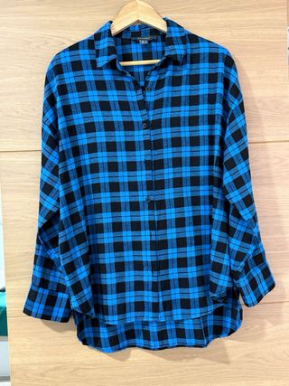 Blusa L Primark + Camiseta