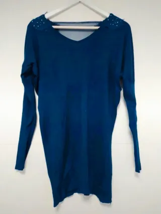 Jersey largo con pedrería y espalda transparente